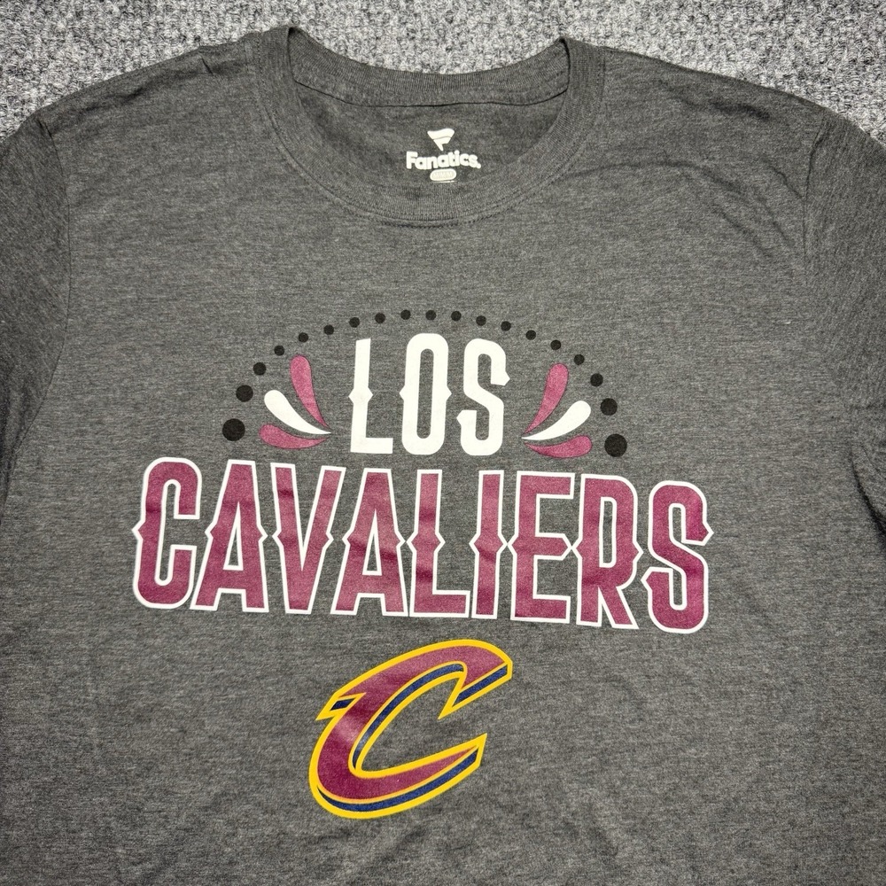 Cleveland Cavaliers T-Shirt NBA Los Cavaliers Fanatics Gray Mens Sz Medium NWOT